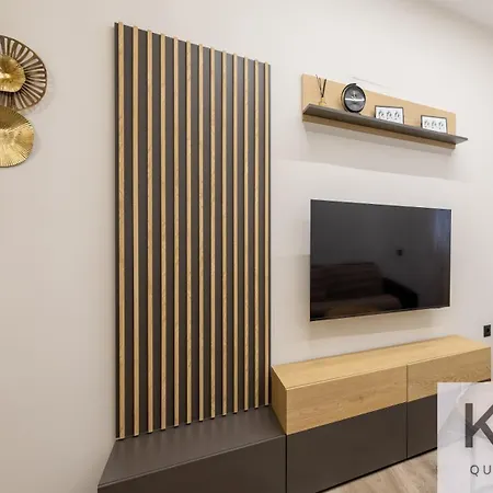 Apartment Corner Near Deboset Bridge *